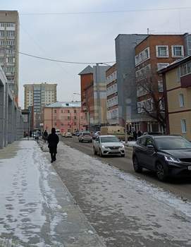 2-к квартира, вторичка, 43м2, 1/4 этаж