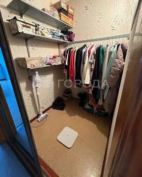 4-к квартира, вторичка, 100м2, 1/9 этаж