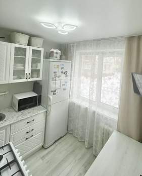 2-к квартира, вторичка, 44м2, 1/5 этаж