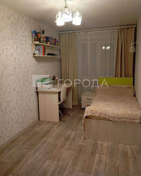 2-к квартира, вторичка, 43м2, 1/4 этаж