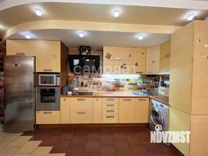 3-к квартира, вторичка, 96м2, 10/10 этаж