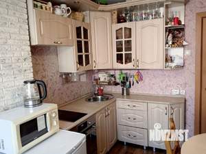 2-к квартира, вторичка, 44м2, 1/4 этаж