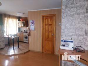 2-к квартира, вторичка, 40м2, 1/4 этаж