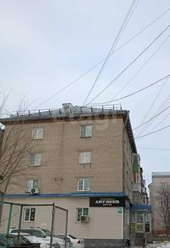 2-к квартира, вторичка, 43м2, 1/4 этаж