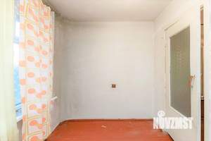 3-к квартира, вторичка, 57м2, 5/5 этаж