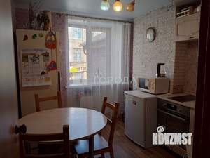 2-к квартира, вторичка, 44м2, 1/4 этаж