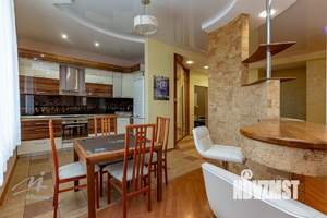 3-к квартира, вторичка, 120м2, 12/17 этаж