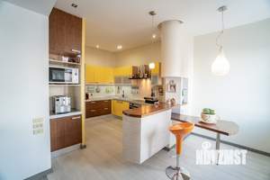 4-к квартира, вторичка, 204м2, 7/12 этаж