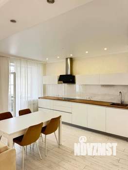 2-к квартира, вторичка, 68м2, 14/24 этаж