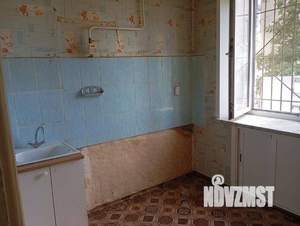 3-к квартира, вторичка, 43м2, 1/6 этаж