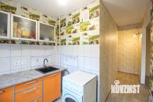 3-к квартира, вторичка, 58м2, 2/5 этаж