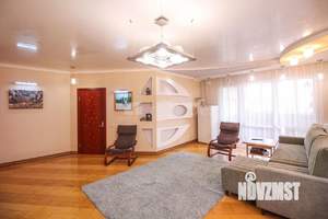 4-к квартира, вторичка, 142м2, 12/16 этаж