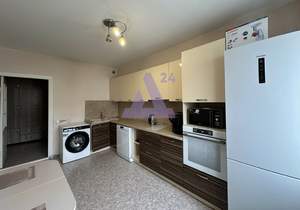 3-к квартира, вторичка, 80м2, 8/10 этаж