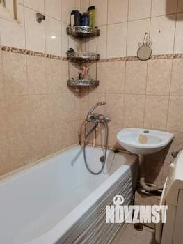 2-к квартира, вторичка, 42м2, 1/5 этаж