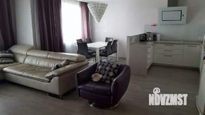 4-к квартира, вторичка, 140м2, 9/10 этаж