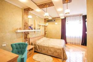 4-к квартира, вторичка, 142м2, 12/16 этаж