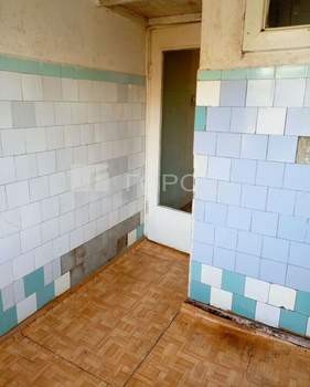 3-к квартира, вторичка, 61м2, 5/5 этаж