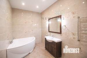 3-к квартира, вторичка, 127м2, 4/10 этаж