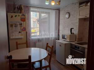 2-к квартира, вторичка, 44м2, 1/4 этаж