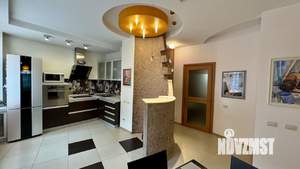 4-к квартира, вторичка, 143м2, 2/4 этаж