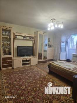 2-к квартира, вторичка, 60м2, 10/10 этаж