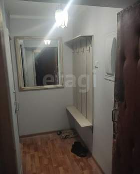 3-к квартира, вторичка, 56м2, 1/5 этаж