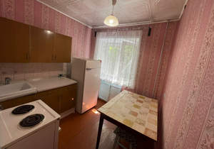2-к квартира, вторичка, 42м2, 3/5 этаж