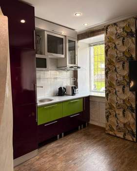 2-к квартира, вторичка, 56м2, 1/4 этаж