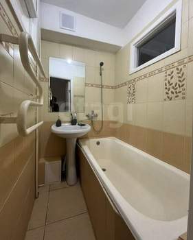 4-к квартира, вторичка, 84м2, 2/4 этаж