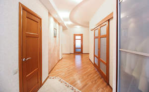 4-к квартира, вторичка, 140м2, 2/4 этаж