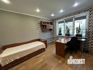 4-к квартира, вторичка, 97м2, 2/9 этаж