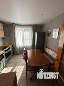 4-к квартира, вторичка, 97м2, 2/9 этаж