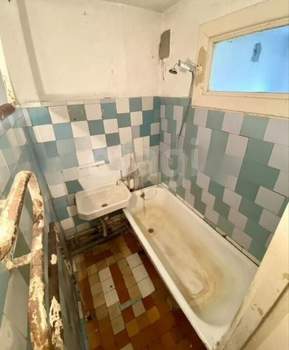 3-к квартира, вторичка, 61м2, 5/5 этаж