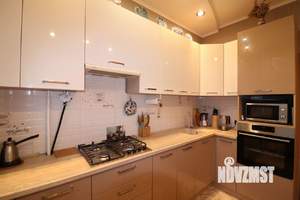 3-к квартира, вторичка, 82м2, 2/5 этаж