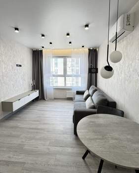 2-к квартира, вторичка, 38м2, 10/18 этаж