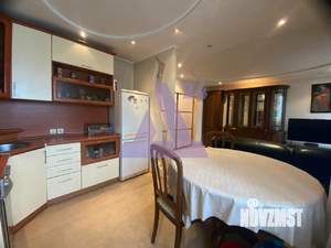 3-к квартира, вторичка, 64м2, 8/9 этаж