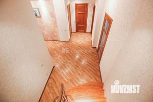 4-к квартира, вторичка, 140м2, 2/3 этаж