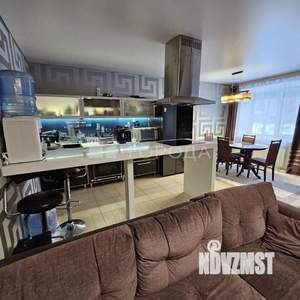 2-к квартира, вторичка, 80м2, 1/10 этаж