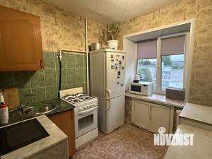 3-к квартира, вторичка, 42м2, 4/5 этаж