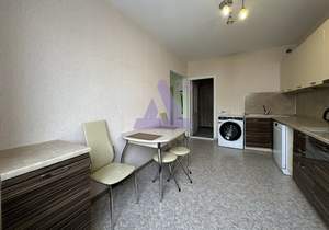 3-к квартира, вторичка, 80м2, 8/10 этаж