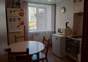 2-к квартира, вторичка, 44м2, 1/4 этаж