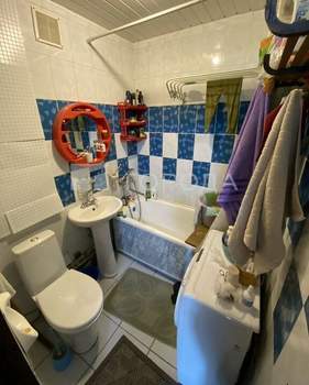 3-к квартира, вторичка, 62м2, 1/5 этаж