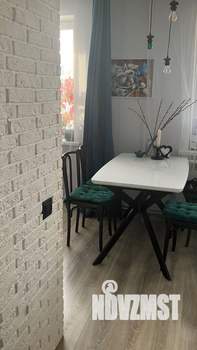 2-к квартира, вторичка, 52м2, 1/10 этаж