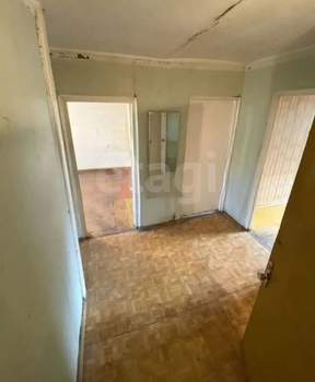 3-к квартира, вторичка, 61м2, 5/5 этаж