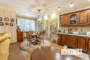 4-к квартира, вторичка, 124м2, 2/6 этаж