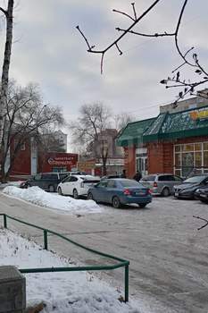 2-к квартира, вторичка, 43м2, 1/4 этаж