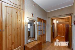 4-к квартира, вторичка, 101м2, 5/5 этаж
