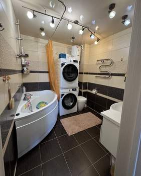 4-к квартира, вторичка, 70м2, 9/9 этаж