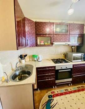 3-к квартира, вторичка, 56м2, 5/5 этаж