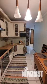 3-к квартира, вторичка, 68м2, 1/10 этаж